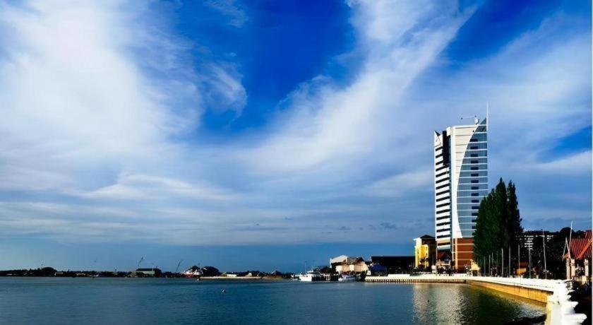 Felda Residence Kuala Terengganu Exterior photo